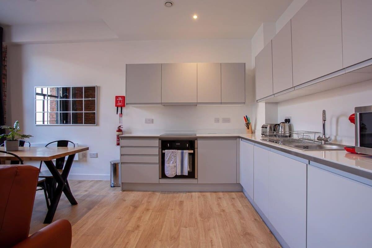 Apartment Stunning 1 Bed Flat 5min Walk To Victoria Station Manchester